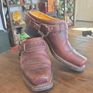 Frye Russet Pebble Saddle Leather Mules Womens Size 7.5 Made In The USA
